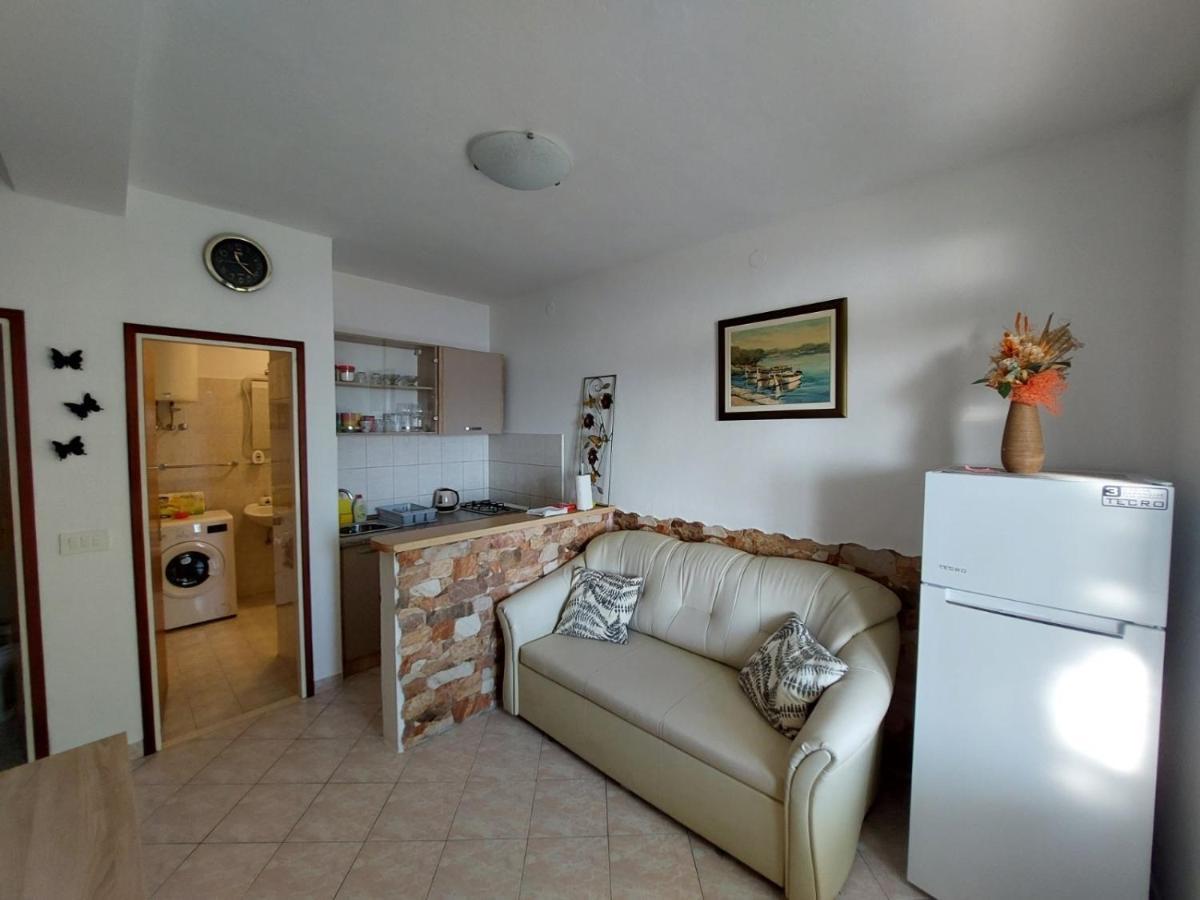מליני Apartments With A Parking Space Plat, Dubrovnik - 4776 מראה חיצוני תמונה
